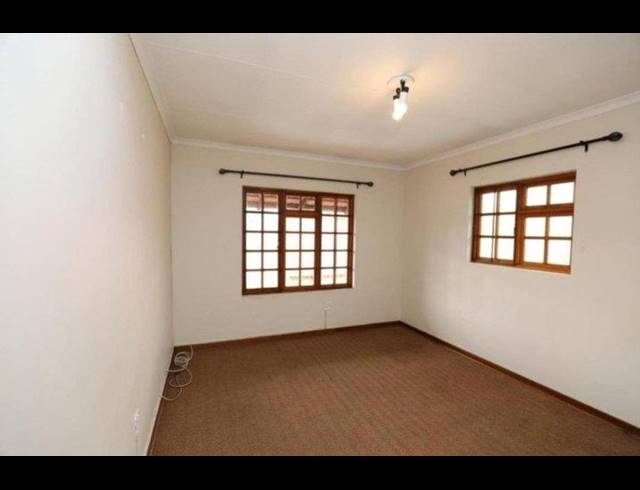 10 BEDROOM HOUSE FOR SALE IN BEDFORD GARDENS